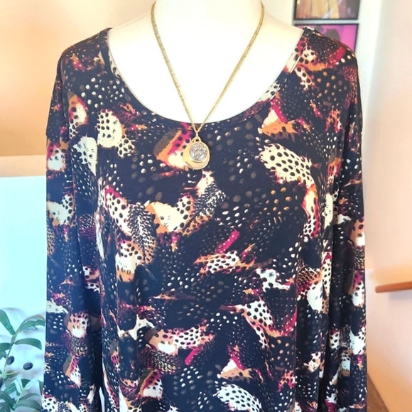 🏷️AVENUE Eden Tunic in Horsefeather Print Size 5X - Picture 5 of 14